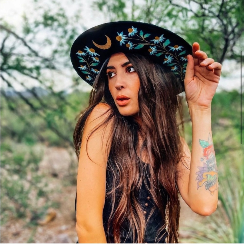 LUNA BLOOM HAND PAINTED HAT